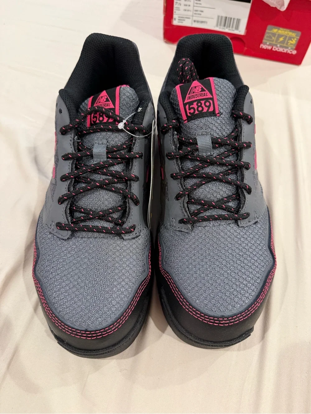 New Balance Composite Toe Women's Sneakers - Picture 8 of 10
